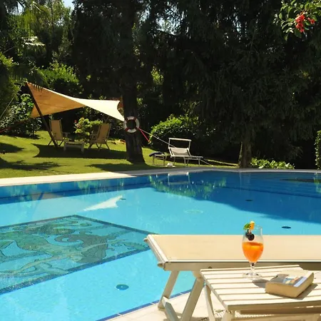 Hotel Villa Clementina-3